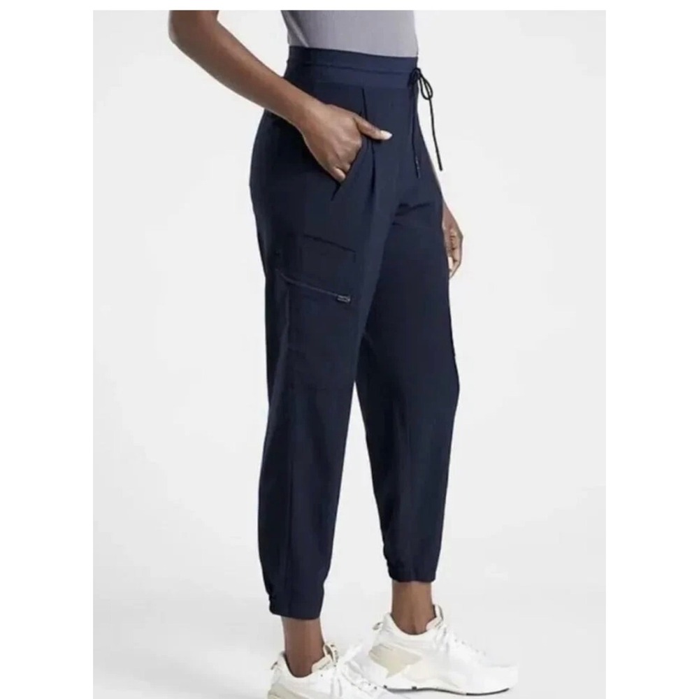 Athleta Venture Pant Navy Blue Cargo Jogger Pants Women Size 8 Hiking Travel